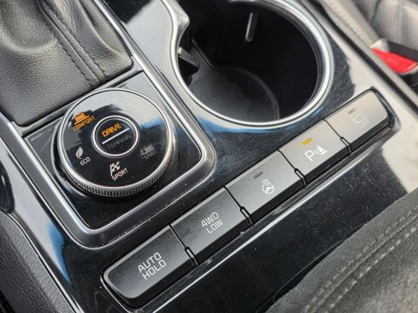 Kia Mohave I Рестайлинг 2 с пробегом 2020 года, цена 4 990 000 рублей, 44273 км, внедорожник, Автокод Объявления