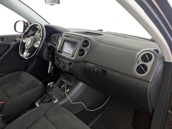 Volkswagen Tiguan I Рестайлинг с пробегом 2016 года, цена 1 650 000 рублей, 81666 км, внедорожник, Автокод Объявления