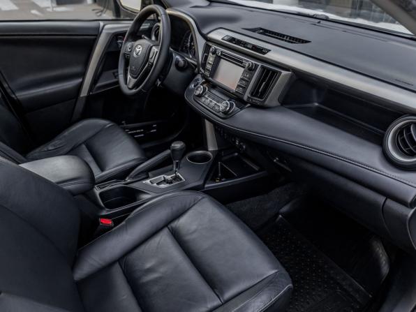 Toyota RAV4 IV (XA40) с пробегом 2013 года, цена 2 287 000 рублей, 124000 км, внедорожник, Автокод Объявления