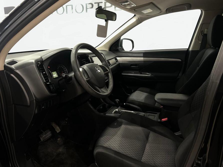 Mitsubishi Outlander III Рестайлинг 2 Санкт-Петербург  - изображение 15