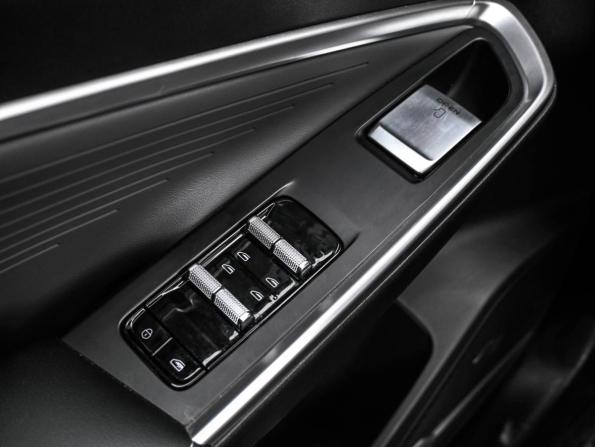 Geely Atlas II с пробегом 2023 года, цена 2 389 000 рублей, 23810 км, внедорожник, Автокод Объявления