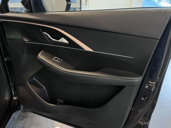 Omoda C5 I с пробегом 2023 года, цена 2 075 000 рублей, 44923 км, внедорожник, Автокод Объявления