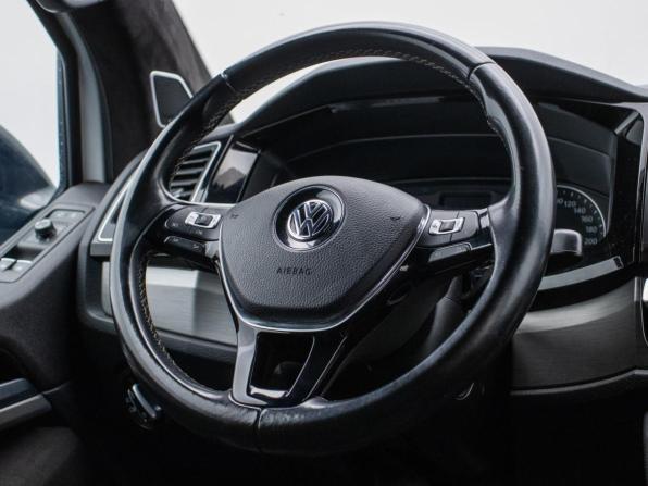 Volkswagen Multivan T6 с пробегом 2018 года, цена 4 700 000 рублей, 116000 км, минивэн, Автокод Объявления