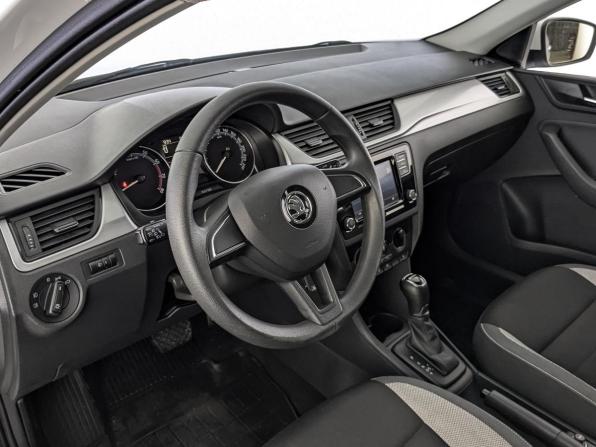 Skoda Rapid I Рестайлинг с пробегом 2019 года, цена 1 350 000 рублей, 99438 км, лифтбек, Автокод Объявления