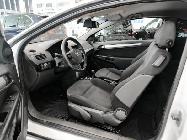 Opel Astra H Рестайлинг с пробегом 2010 года, цена 350 000 рублей, 252620 км, хэтчбек, Автокод Объявления