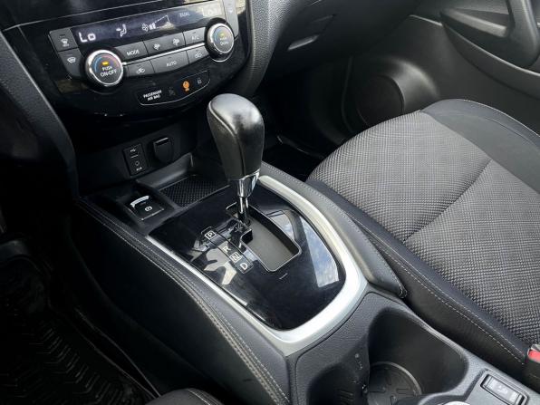 Nissan Qashqai II с пробегом 2016 года, цена 1 615 000 рублей, 200000 км, внедорожник, Автокод Объявления