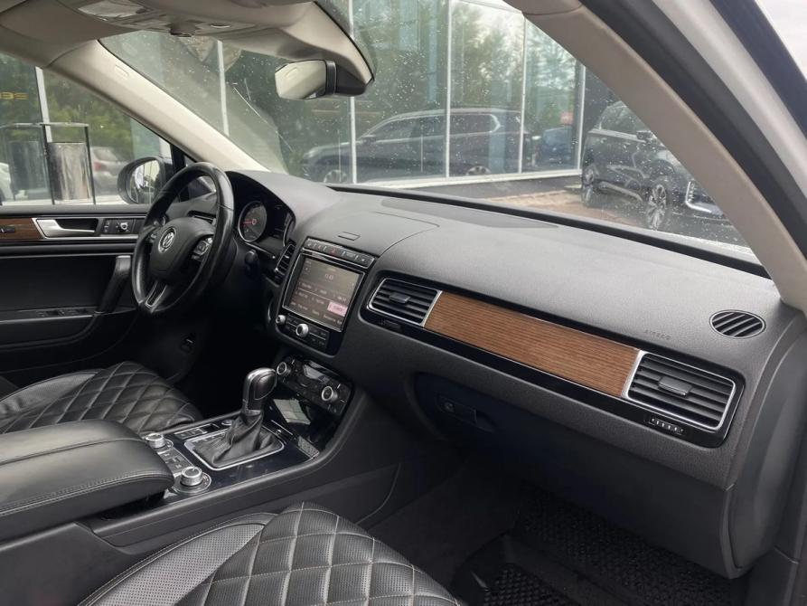 Volkswagen Touareg II Рестайлинг Екатеринбург  - изображение 25