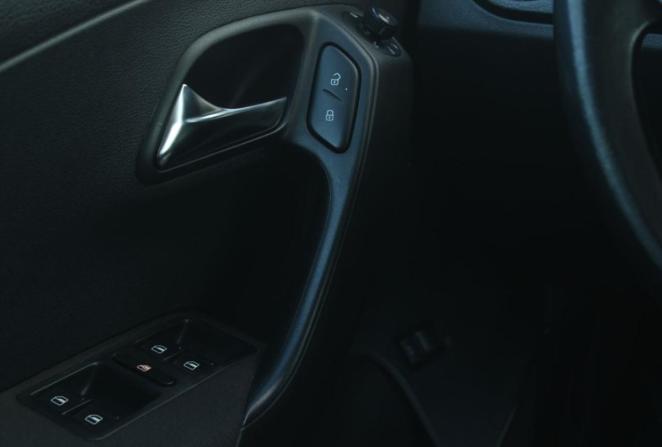Volkswagen Polo V с пробегом 2013 года, цена 939 000 рублей, 188263 км, седан, Автокод Объявления