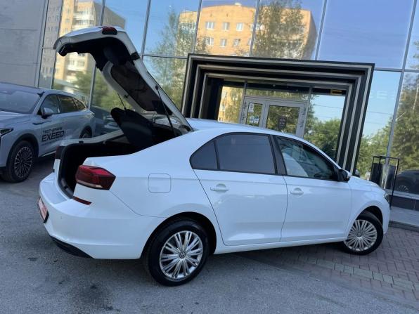 Volkswagen Polo VI с пробегом 2022 года, цена 1 339 000 рублей, 160209 км, лифтбек, Автокод Объявления