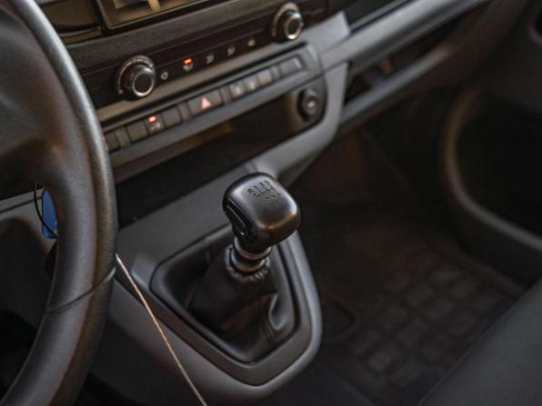 Peugeot Expert III с пробегом 2021 года, цена 2 200 000 рублей, 137302 км, минивэн, Автокод Объявления