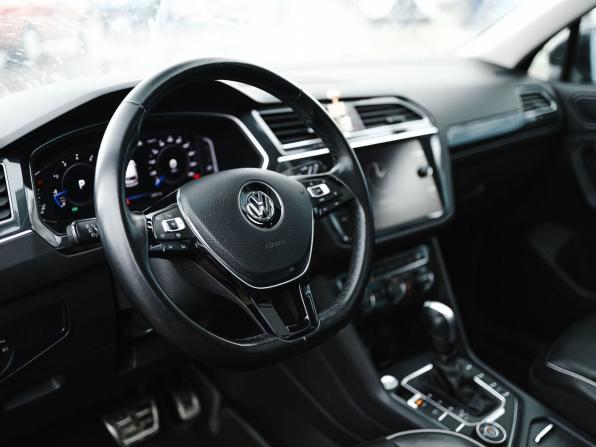 Volkswagen Tiguan II Рестайлинг с пробегом 2020 года, цена 4 199 000 рублей, 56690 км, внедорожник, Автокод Объявления
