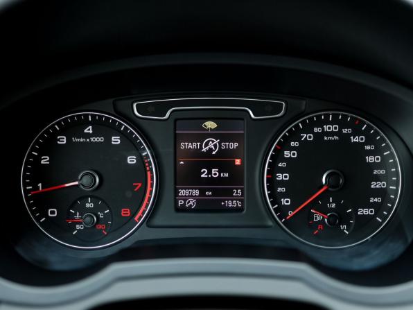 Audi Q3 I (8U) с пробегом 2012 года, цена 1 399 000 рублей, 209790 км, внедорожник, Автокод Объявления