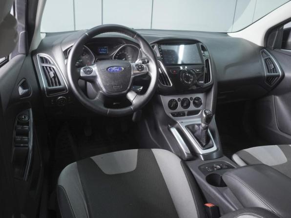 Ford Focus III с пробегом 2012 года, цена 680 000 рублей, 296734 км, хэтчбек, Автокод Объявления