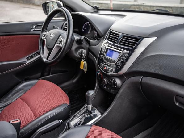 Hyundai Solaris I с пробегом 2011 года, цена 828 000 рублей, 123182 км, хэтчбек, Автокод Объявления