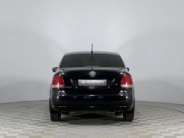 Volkswagen Polo V с пробегом 2015 года, цена 799 000 рублей, 249324 км, седан, Автокод Объявления