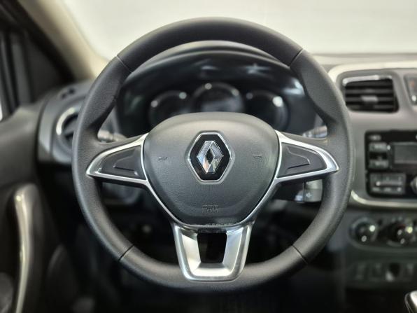 Renault Logan II Рестайлинг с пробегом 2021 года, цена 1 299 000 рублей, 43947 км, седан, Автокод Объявления