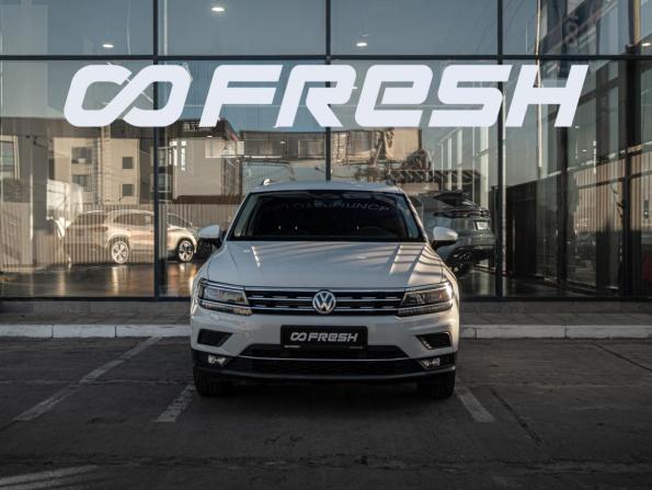 Volkswagen Tiguan II с пробегом 2017 года, цена 2 629 000 рублей, 123860 км, внедорожник, Автокод Объявления
