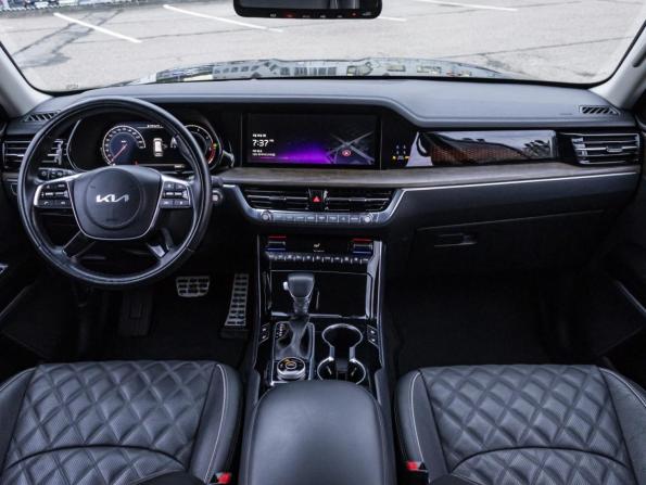 Kia Mohave I Рестайлинг 2 с пробегом 2023 года, цена 6 098 000 рублей, 28000 км, внедорожник, Автокод Объявления