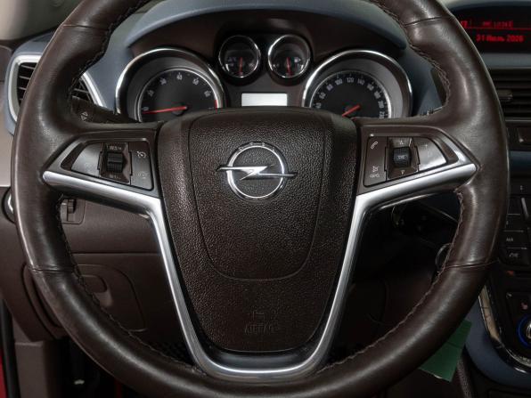 Opel Mokka I с пробегом 2014 года, цена 1 248 000 рублей, 110091 км, внедорожник, Автокод Объявления