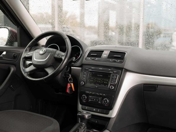 Skoda Yeti I с пробегом 2011 года, цена 1 000 000 рублей, 203055 км, внедорожник, Автокод Объявления