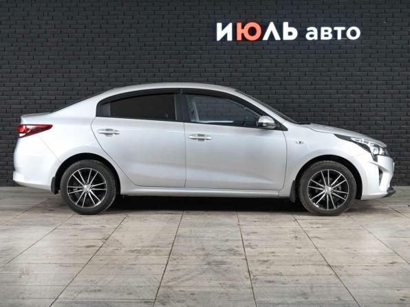 Kia Rio IV Рестайлинг с пробегом 2021 года, цена 1 450 000 рублей, 55483 км, седан, Автокод Объявления