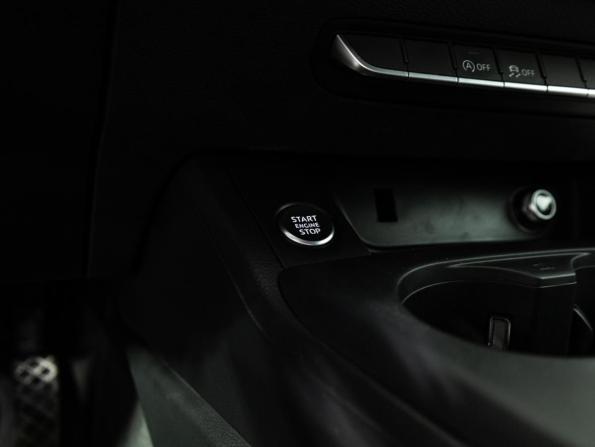 Audi A4 V (B9) с пробегом 2018 года, цена 2 050 000 рублей, 229252 км, универсал, Автокод Объявления