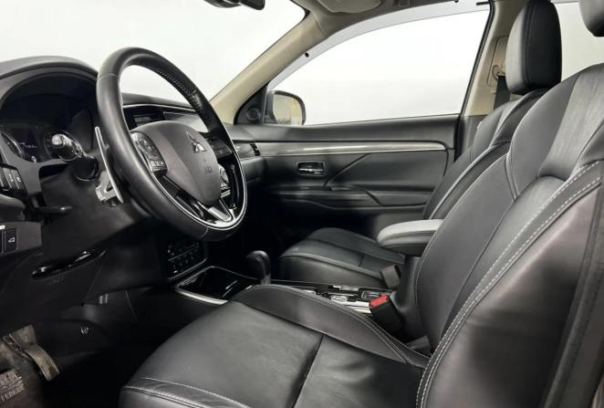 Mitsubishi Outlander III Рестайлинг 3 с пробегом 2019 года, цена 2 650 000 рублей, 155260 км, внедорожник, Автокод Объявления