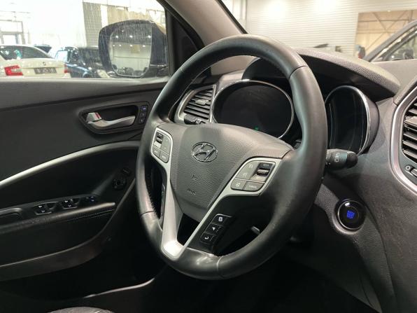 Hyundai Santa Fe III с пробегом 2013 года, цена 1 650 000 рублей, 162200 км, внедорожник, Автокод Объявления