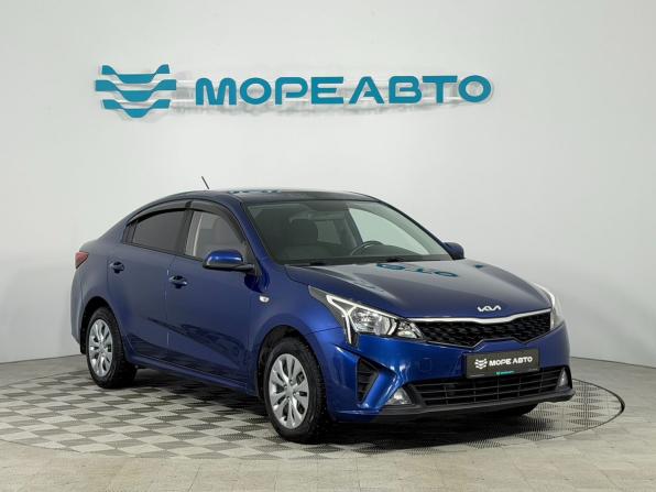 Kia Rio IV Рестайлинг с пробегом 2022 года, цена 1 650 000 рублей, 81597 км, седан, Автокод Объявления