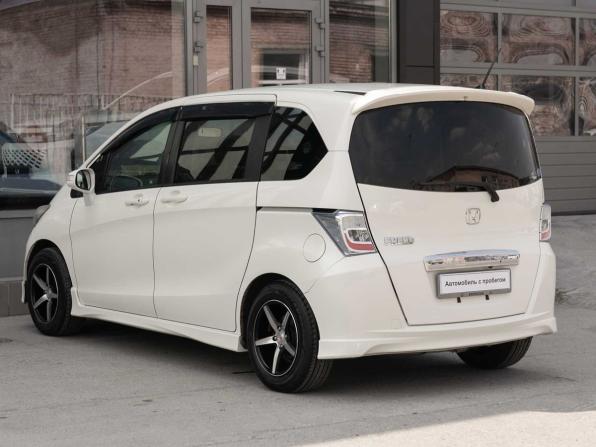 Honda Freed I с пробегом 2011 года, цена 940 000 рублей, 196170 км, компактвэн, Автокод Объявления