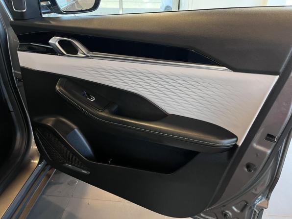 Geely Coolray I Рестайлинг с пробегом 2023 года, цена 2 295 000 рублей, 77812 км, внедорожник, Автокод Объявления