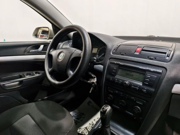 Skoda Octavia II (A5) с пробегом 2006 года, цена 477 000 рублей, 311994 км, лифтбек, Автокод Объявления