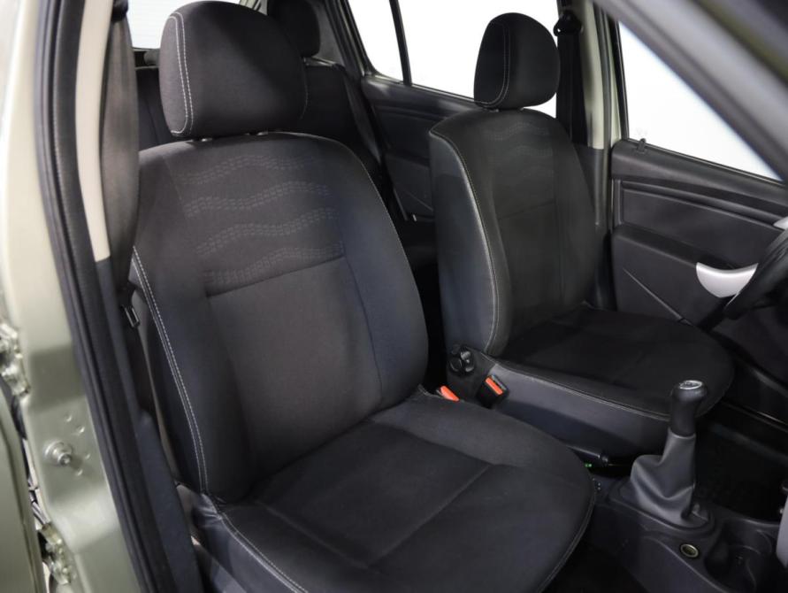 Renault Sandero I Санкт-Петербург  - изображение 17