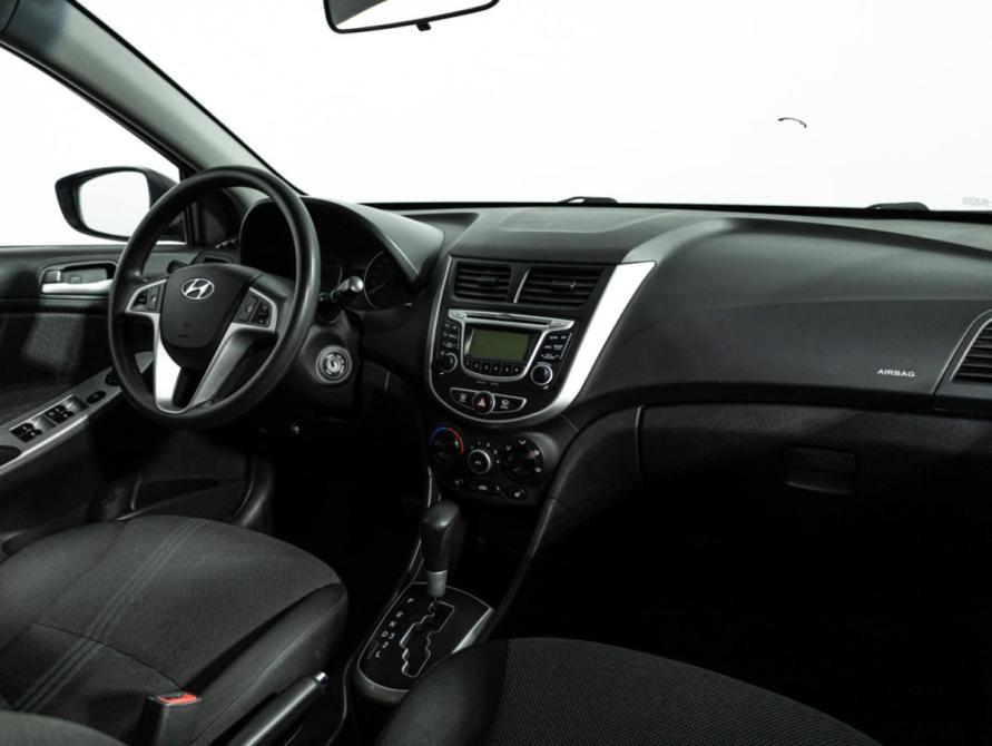 Hyundai Solaris I Санкт-Петербург  - изображение 10