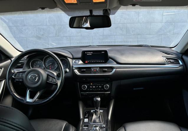 Mazda 6 III (GJ) Рестайлинг с пробегом 2018 года, цена 2 050 000 рублей, 165357 км, седан, Автокод Объявления