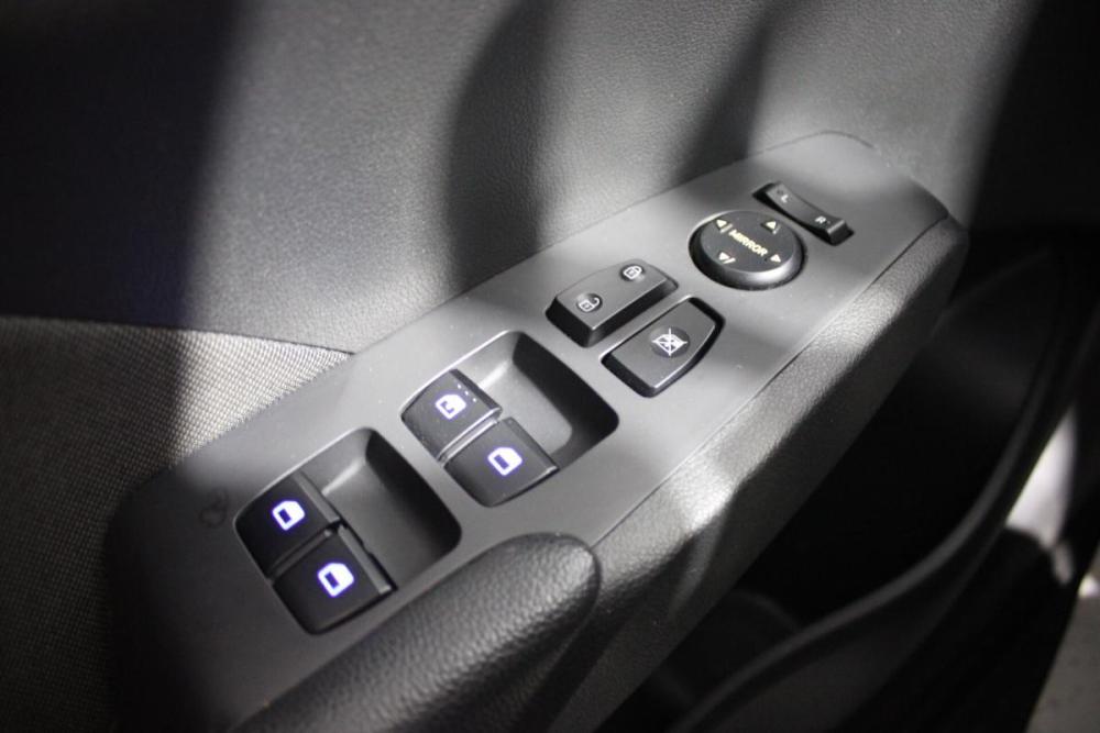 Hyundai Solaris II Санкт-Петербург  - изображение 18
