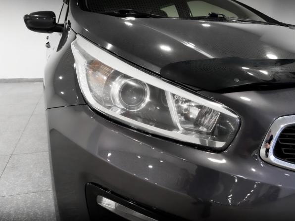 Kia Ceed II Рестайлинг с пробегом 2017 года, цена 1 400 000 рублей, 101000 км, универсал, Автокод Объявления