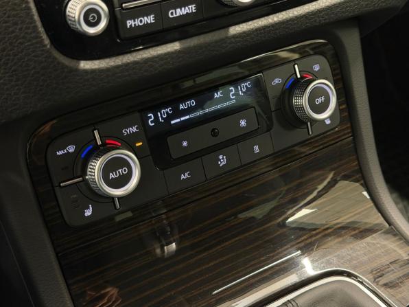 Volkswagen Touareg II Рестайлинг с пробегом 2017 года, цена 2 888 000 рублей, 205451 км, внедорожник, Автокод Объявления