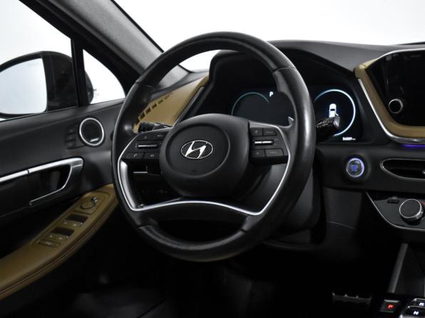 Hyundai Sonata VIII (DN8) с пробегом 2021 года, цена 2 690 000 рублей, 56688 км, седан, Автокод Объявления