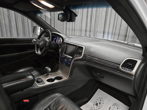 Jeep Grand Cherokee IV (WK2) Рестайлинг с пробегом 2013 года, цена 2 170 000 рублей, 186000 км, внедорожник, Автокод Объявления