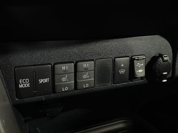 Toyota RAV4 IV (XA40) Рестайлинг с пробегом 2015 года, цена 2 359 000 рублей, 112000 км, внедорожник, Автокод Объявления