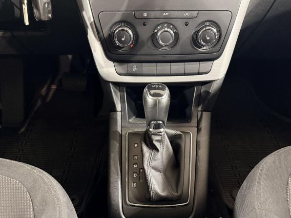 Skoda Yeti I Рестайлинг с пробегом 2015 года, цена 1 249 000 рублей, 80497 км, внедорожник, Автокод Объявления