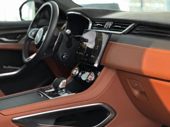 Jaguar F-Pace I Рестайлинг с пробегом 2021 года, цена 10 185 000 рублей, 19173 км, внедорожник, Автокод Объявления