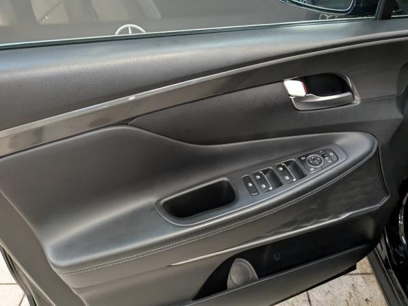 Hyundai Santa Fe IV Рестайлинг с пробегом 2021 года, цена 3 295 000 рублей, 83778 км, внедорожник, Автокод Объявления