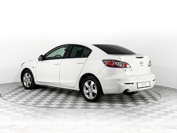 Mazda 3 II (BL) Рестайлинг с пробегом 2013 года, цена 891 000 рублей, 210621 км, седан, Автокод Объявления