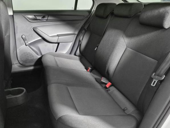 Skoda Rapid I Рестайлинг с пробегом 2018 года, цена 1 069 000 рублей, 219000 км, лифтбек, Автокод Объявления