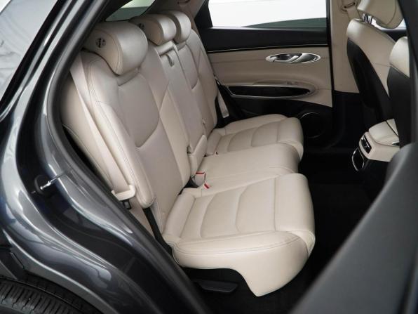 Genesis GV70 I с пробегом 2021 года, цена 4 708 055 рублей, 76965 км, внедорожник, Автокод Объявления