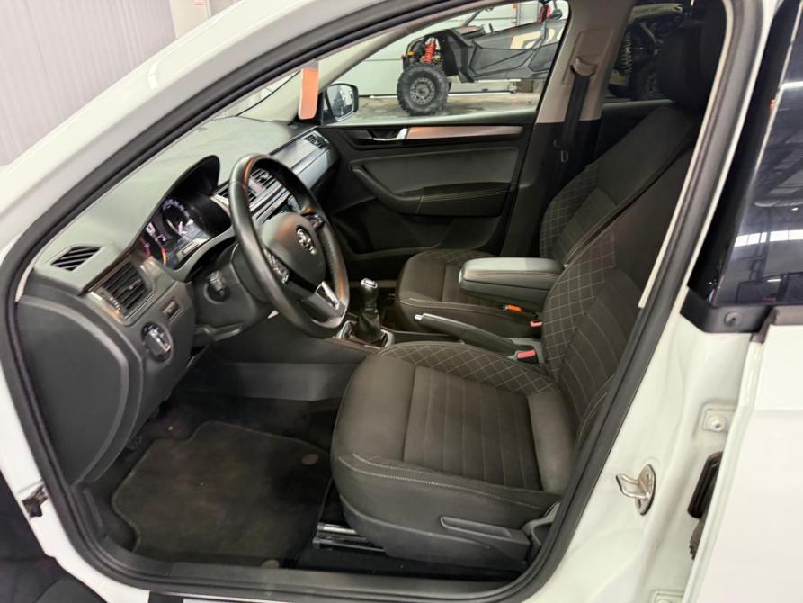 Skoda Rapid I Рестайлинг Краснодар  - изображение 12