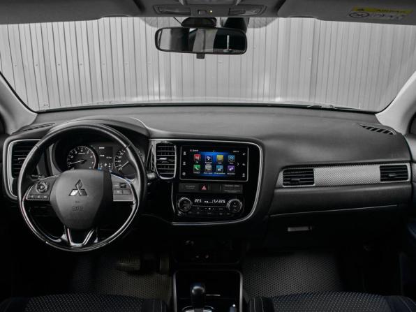 Mitsubishi Outlander III Рестайлинг 2 с пробегом 2018 года, цена 1 670 000 рублей, 212505 км, внедорожник, Автокод Объявления