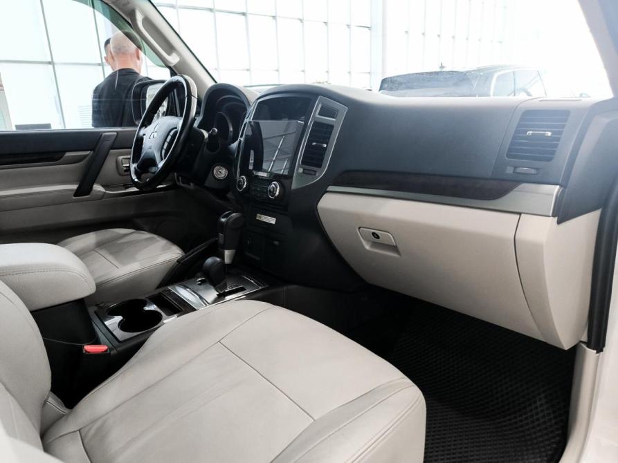 Mitsubishi Pajero IV Рестайлинг 2 Казань  - изображение 13
